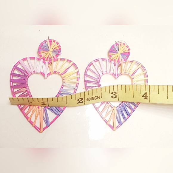 Amrita Singh rainbow raffia heart hoop pierced dangle earrings, eclectic, boho - Picture 4 of 4